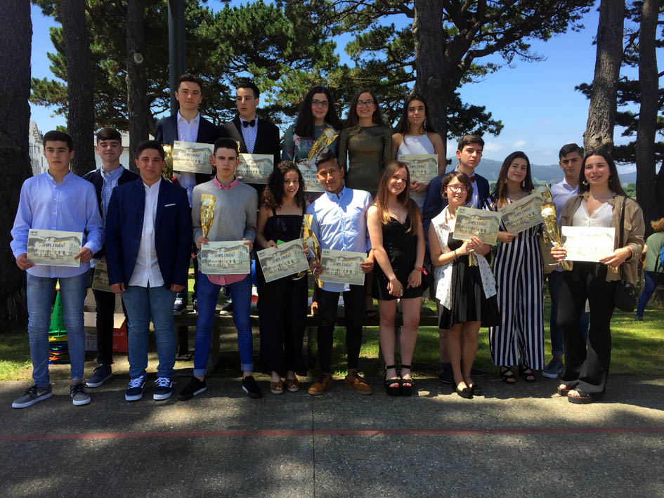 Cuarto con los diplomas